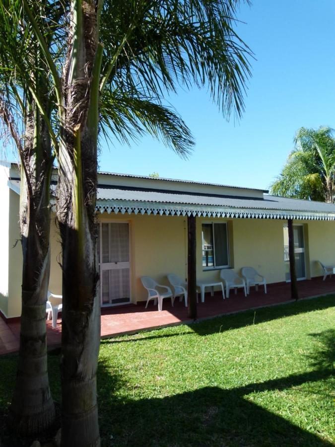 Los Palmares Del Urugua-I Bungalows โกลอน ภายนอก รูปภาพ